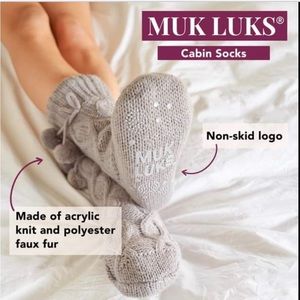 Muk luks cabin gray socks size L/XL